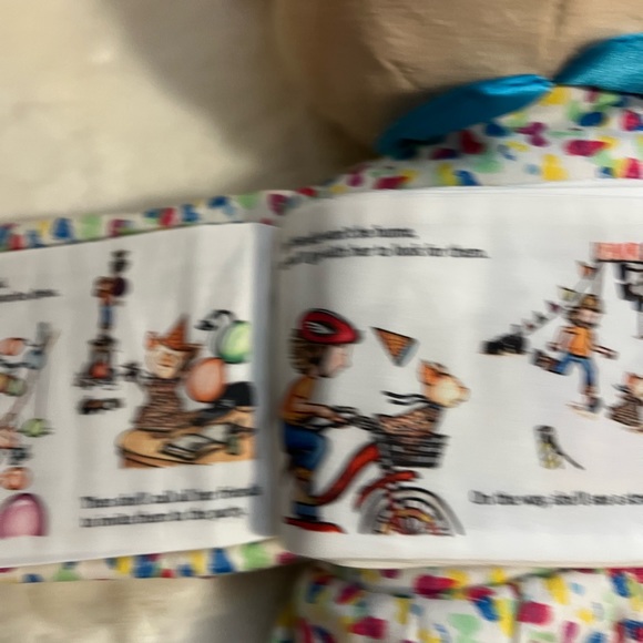 2/$10 Zoobies If you give a pig a party plush toy book - Picture 9 of 9